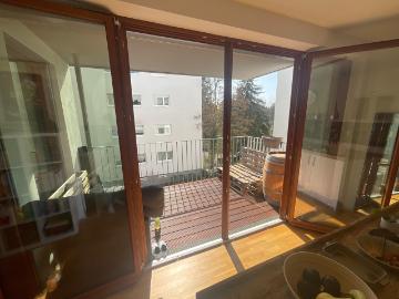 Elegant Apartment with Furnished Kitchen and Balcony in Park Rich Pankow Ideal for Couples/family