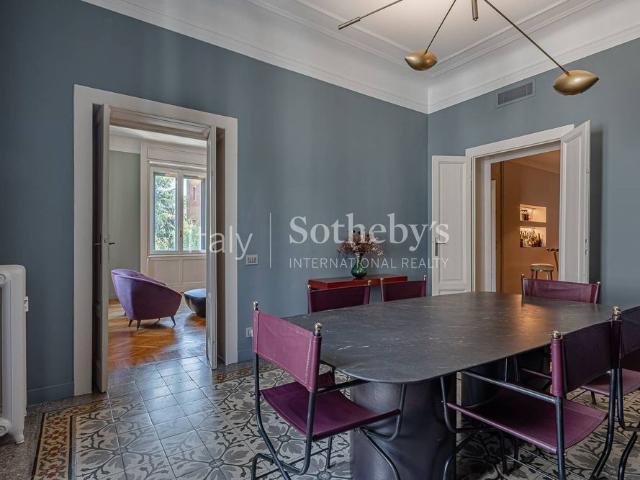 Elegant apartment in a historic building