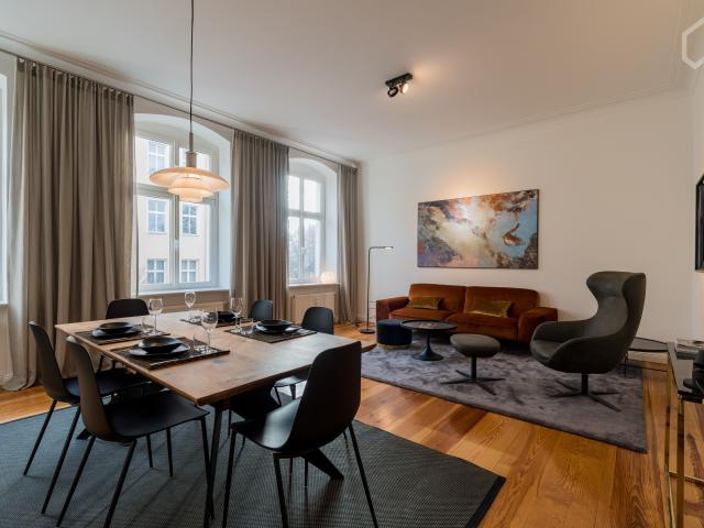 Elegant apartment in lively neighborhood of central Berlin