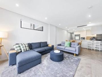 Elegant Apartment Living with Exceptional Convenience