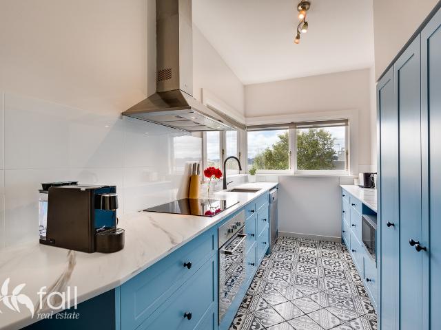 Elegant Apartment Prestige Location Beach Nearby