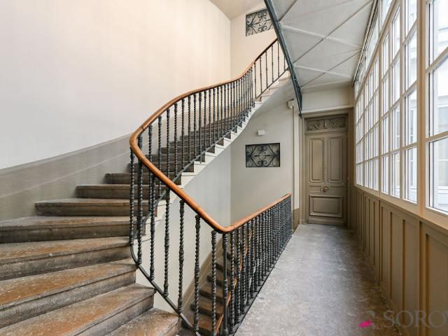 Élégant appartement climatisé avec vue dégagée sur le Rhône