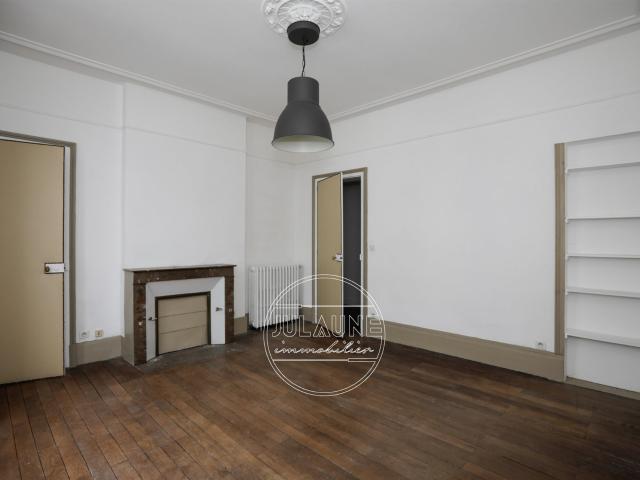 Élégant appartement de 84 m2 avec terrasse privative. 84m² Limoges