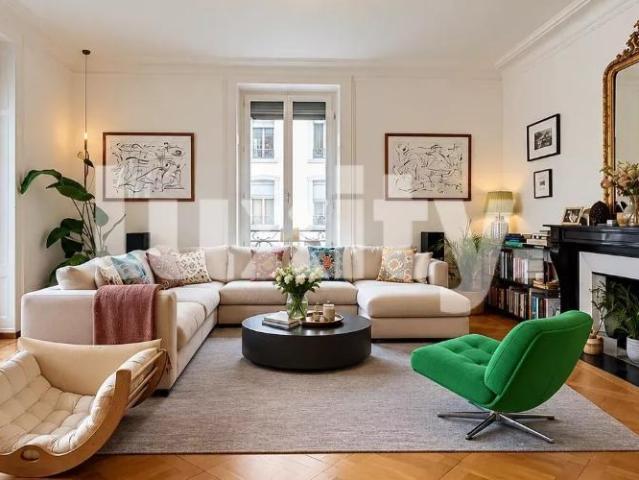 Élégant appartement haussmannien à proximité de la Vieille Ville