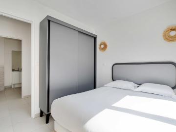 Elegant Appt 1BDR/2P Near Paris & La Défense