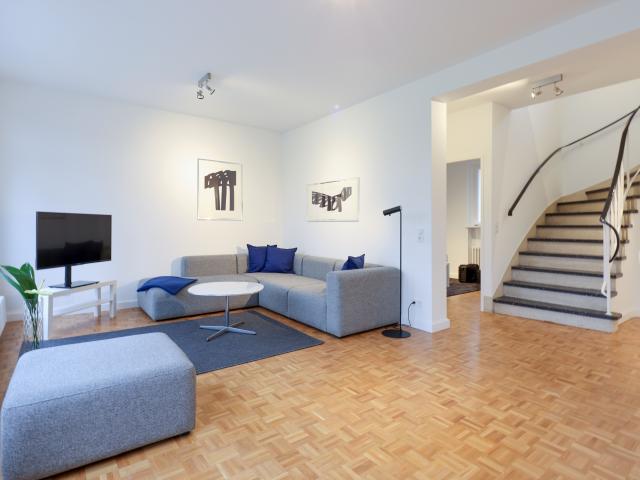 Elegant Bauhaus Style Family Home with Large Garden by Dreipfuhlpark – Temporary Living in Berlin Zehlendorf