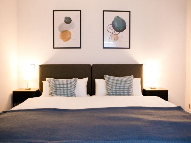 Elegant & Bright Apartment with Balcony – Fully Equipped & Central, Sankt Augustin Amsterdam Apartments for Rent