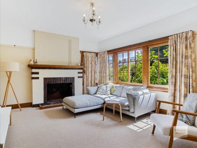 Elegant Character Home in the Heart of Battery Point