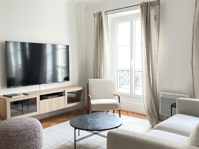 Elegant & Cozy 3BR Parisian appartement