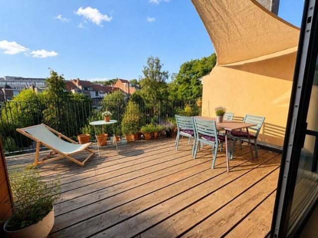 Élégant duplex avec terrasse, vues ouvertes, PEB B