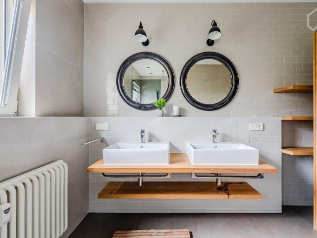 Elegant Designer Apartment with Balcony in Prestigious Berlin West Location, Berlin Amsterdam Apartments for Rent