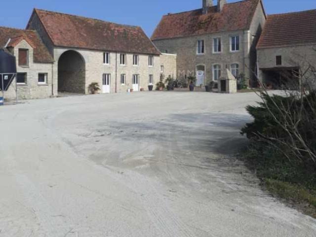 Élégant domaine Xviii avec écuries et 18 ha 240m² Sainte Mère Eglise
