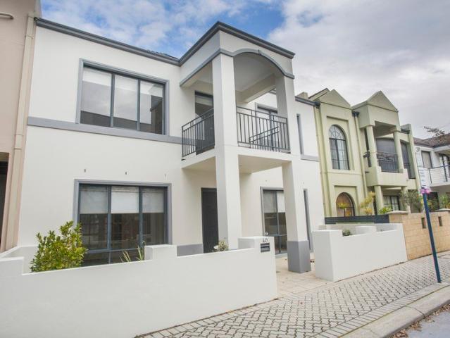 Elegant Double Storey Home With double Garage