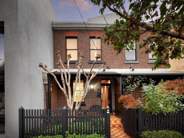Elegant double storey Victorian terrace opposite Murchison Square
