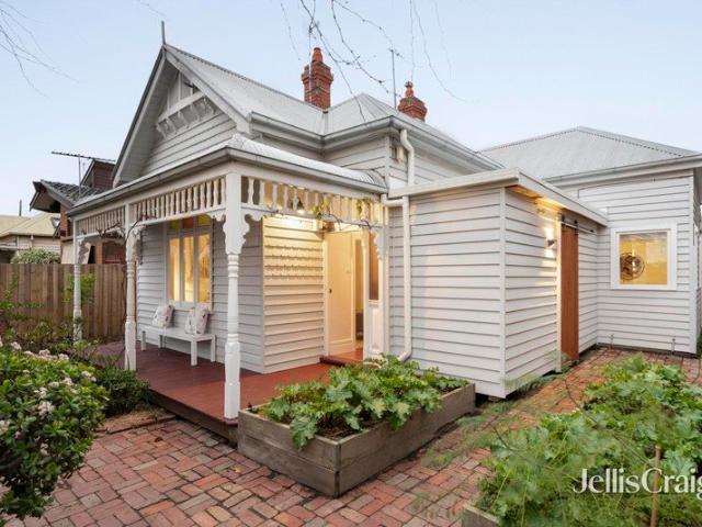 Elegant Edwardian in a neighbourly Thornbury locale