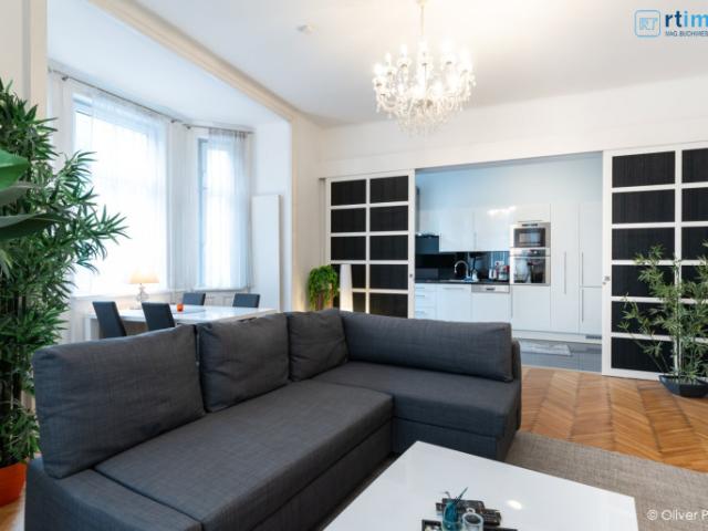 Elegant eingerichtete altbauwohnung zu vermieten