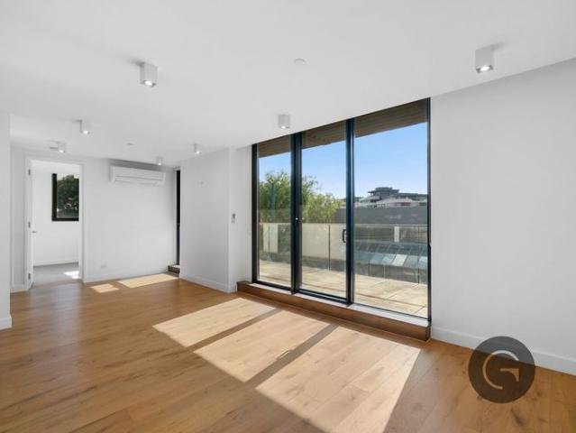 Elegant Elmington Living