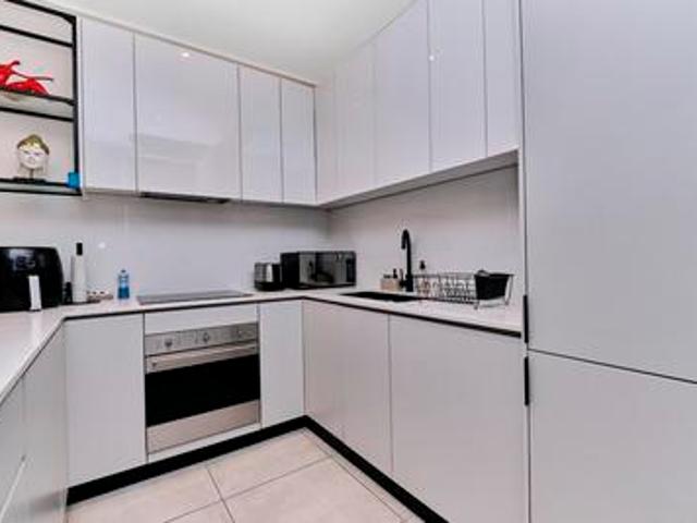 elegant fully furnished 2 bedroom 2.
