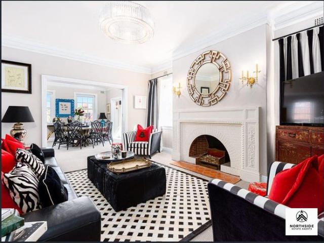 Elegant Fully Furnished Harbour Side Residence