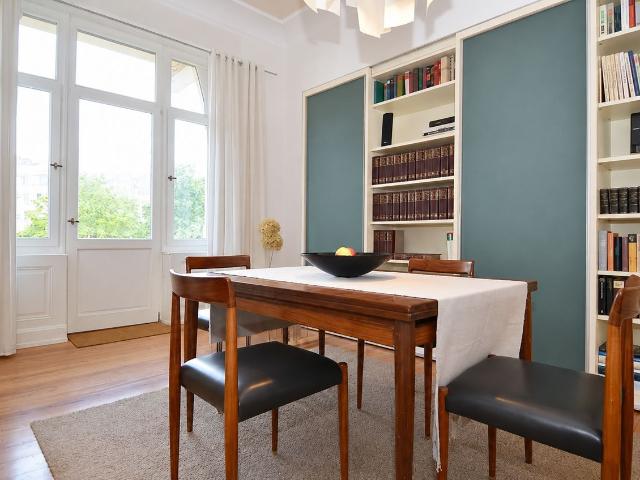 Elegant Furnished 4 Room Period Apartment in Wiesbaden’s Dichterviertel | 109 m² | 2 Bathrooms | Balcony, Wiesbaden Amsterdam Apartments for Rent