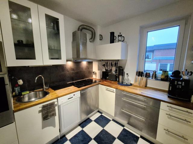 Elegant furnished 2 room apartment with balcony and underground parking space near Hamburg Airport, Hummelsbüttel
