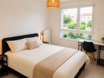 Elegant furnished T3 with terrace and parking