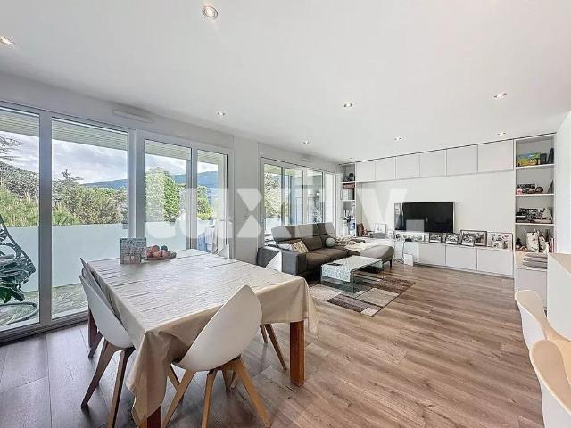 Elegant furnished apartment in Chêne Bourg