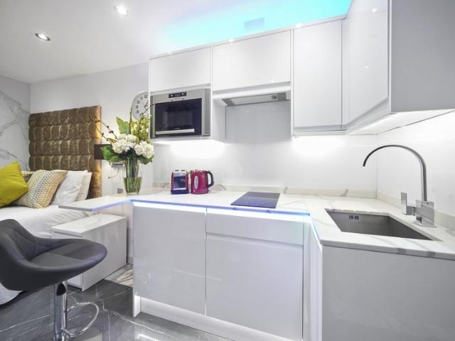 ✨ Elegant Furnished Studio –10 Months* REDUCED
