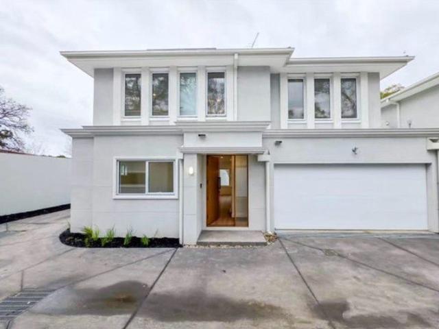 Elegant Family Comfort in a Premier Ringwood Setting