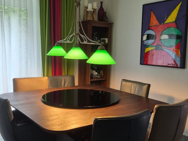 Elegant Family Home in a Green Luxary District of Düsseldorf 4 Bedrooms | 2.5 Bathrooms | Underground Parking for 2 cars