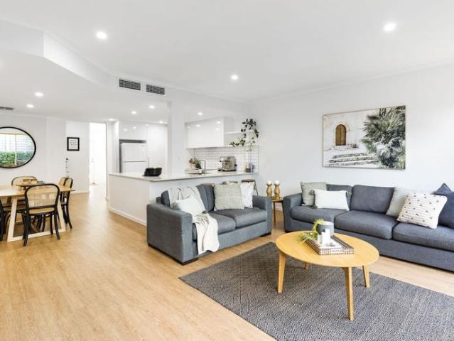 Elegant Family Home in a Prime City Fringe Location