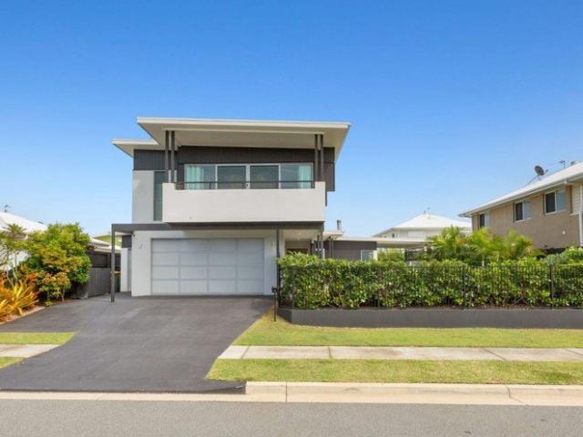 Elegant Family Living in a Blue Chip Coastal Location