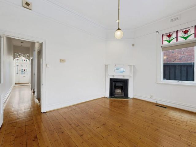 Elegant Family Living in a Prime Location 3 Bed + Study