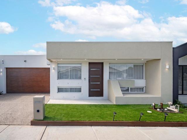 Elegant Family Living in Prime Mickleham Location