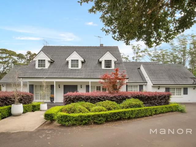 Elegant Family Living in the Heart of Dural!
