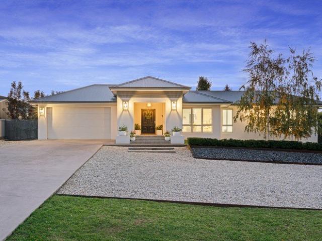 Elegant Family Retreat