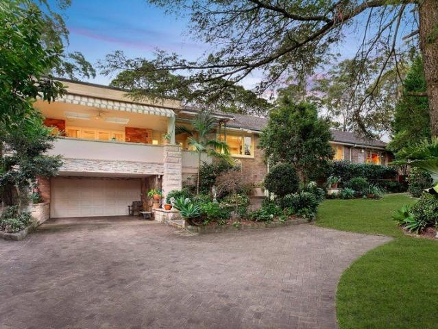 Elegant Family Sanctuary in Prime Locale