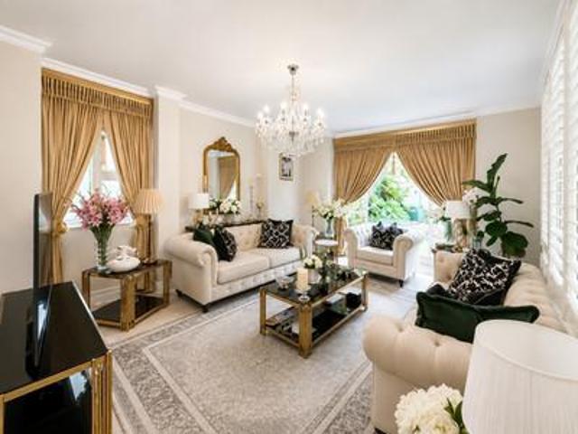elegant french provincial ground flo.