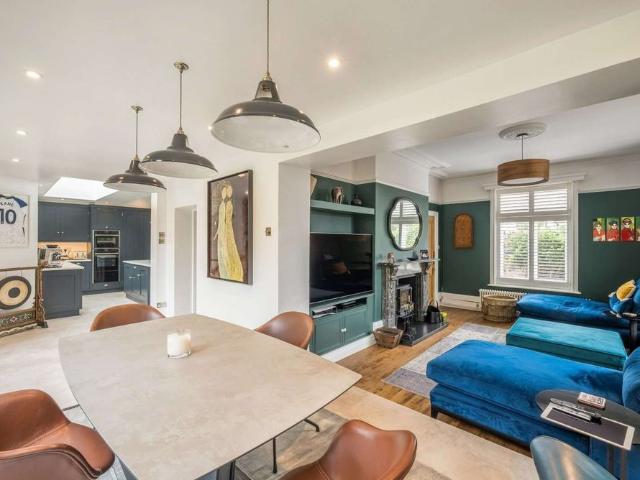 Elegant Georgian home with premium finishes, south facing gardens and far reaching views