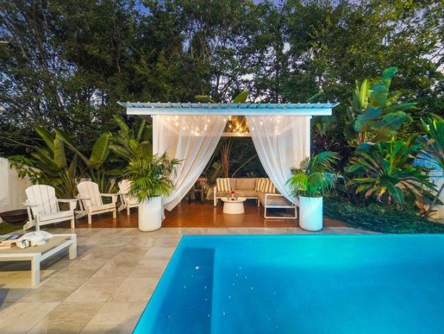 Elegant Hamptons Inspired Luxury with Resort Style Entertaining