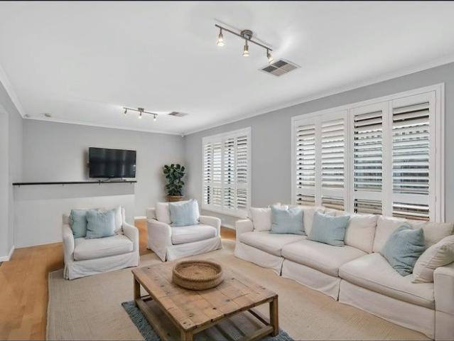 Elegant Hamptons 9 month lease length ONLY