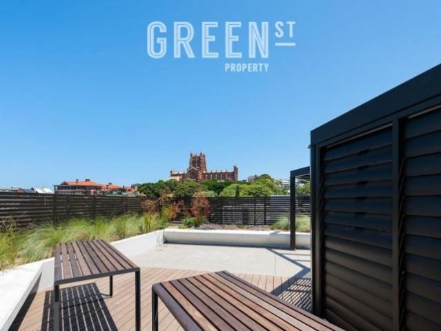 Elegant Harbour View Apartment in Newcastle East End Village