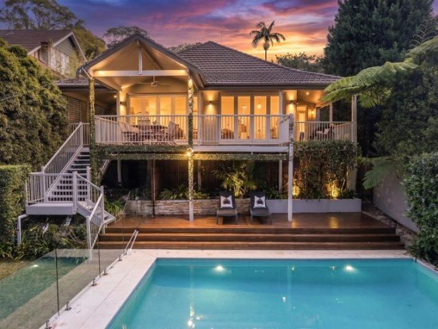 Elegant Harbourside Residence in Tranquil Surrounds *Enter via 21B Glenferrie Ave* OPEN SAT 10:45AM 11:15AM