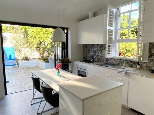 Elegant home in coveted Birchgrove setting