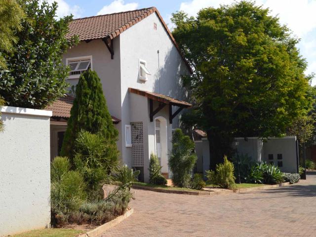 Elegant House in Menlo Park