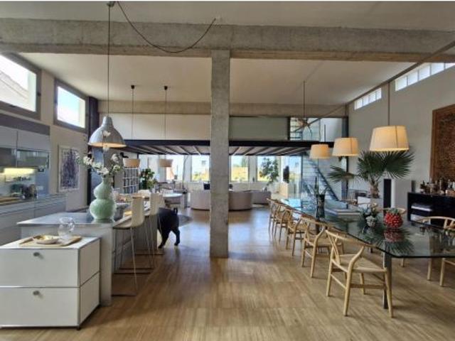 Elegant industrial design house with sea views in Genoa