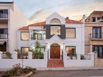 Elegant Inner City Living Opposite the Swan River