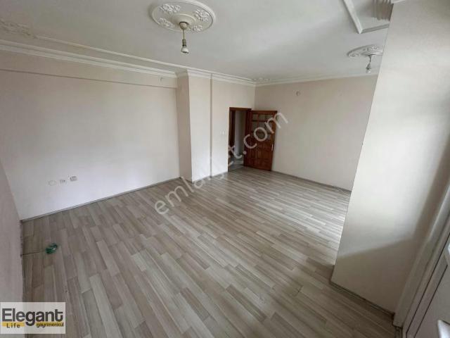 Elegant Life'dan Şimal Avm Yolu Üzeride 140 M2 Satılık Daire