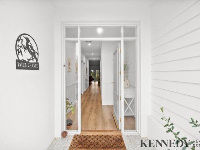 Elegant Lifestyle Living with Golf Course Views