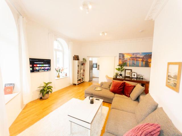 Elegant Living in Waldstraßenviertel – Beautifully Renovated Period Apartment with Large Terrace, Leipzig Amsterdam Apartments for Rent